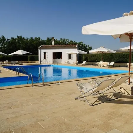Sleeps 2 Pool Wifi T764325 Daire *