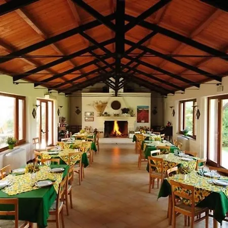 Sleeps 2 Pool Wifi T764325 Daire Montescaglioso