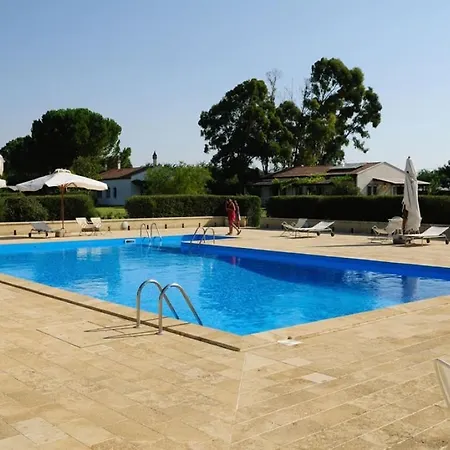 Sleeps 2 Pool Wifi T764325 Daire Montescaglioso