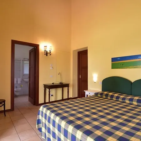Sleeps 2 Pool Wifi T764325 Daire Montescaglioso