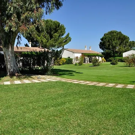 Daire Sleeps 2 Pool Wifi T764325 Montescaglioso