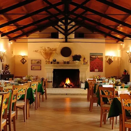 Sleeps 2 Pool Wifi T764325 Daire *
